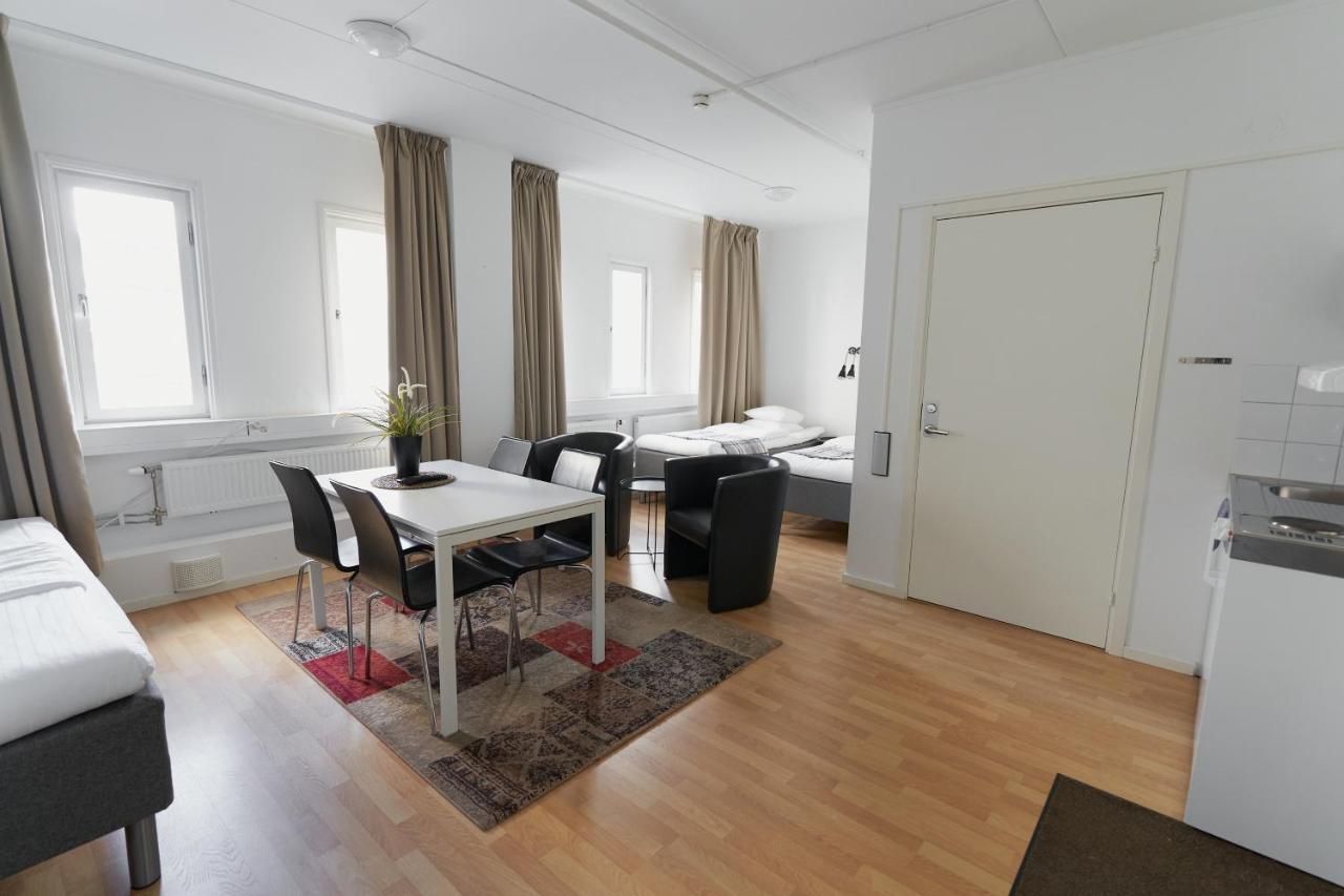 Slagsta Gate Hotell Fittja Екстер'єр фото
